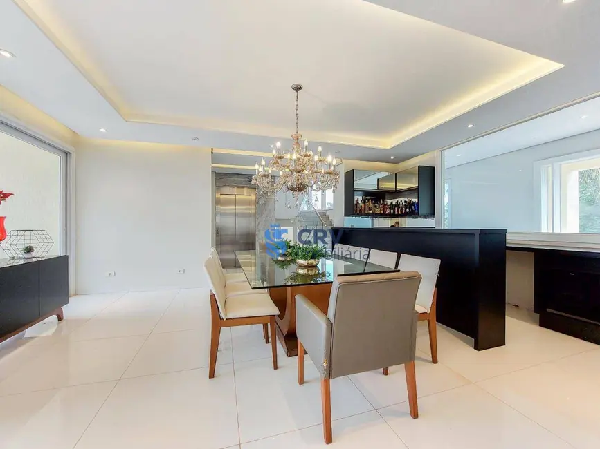 Sobrado com 4 quartos à venda, 700m2 em Esperança, Londrina - PR - imagem 5 Foto 5 de Sobrado com 4 quartos à venda, 700m2 em Esperança, Londrina - PR