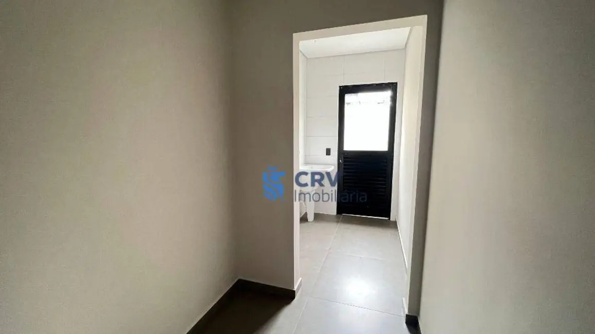 Sobrado com 3 quartos à venda, 256m2 em Jardim Morumbi, Londrina - PR - imagem 7 Foto 7 de Sobrado com 3 quartos à venda, 256m2 em Jardim Morumbi, Londrina - PR