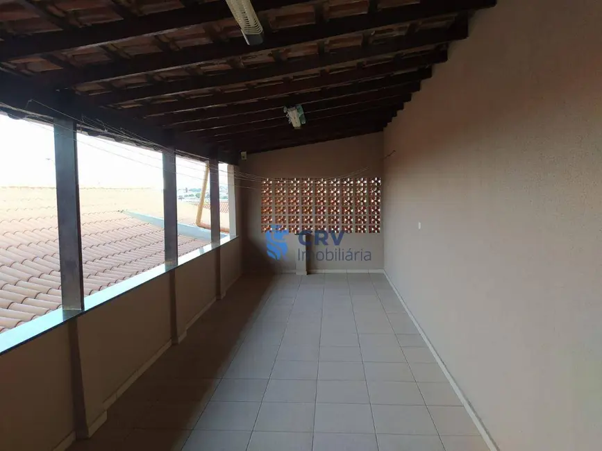 Casa com 3 quartos à venda, 300m2 em Santa Mônica, Londrina - PR - imagem 8 Foto 8 de Casa com 3 quartos à venda, 300m2 em Santa Mônica, Londrina - PR