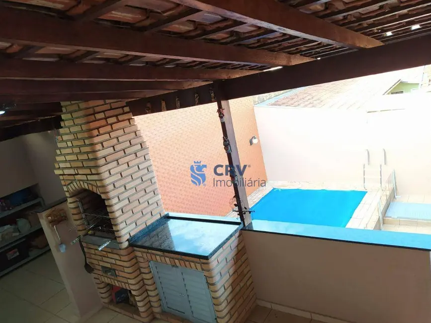 Casa com 3 quartos à venda, 300m2 em Santa Mônica, Londrina - PR - imagem 4 Foto 4 de Casa com 3 quartos à venda, 300m2 em Santa Mônica, Londrina - PR