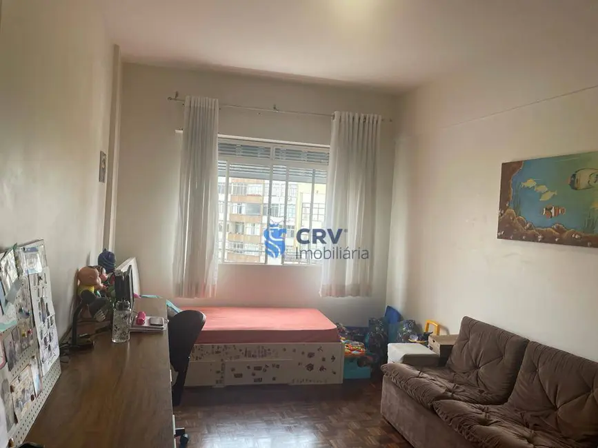 Apartamento com 4 quartos à venda, 210m2 em Centro, Londrina - PR - imagem 8 Foto 8 de Apartamento com 4 quartos à venda, 210m2 em Centro, Londrina - PR
