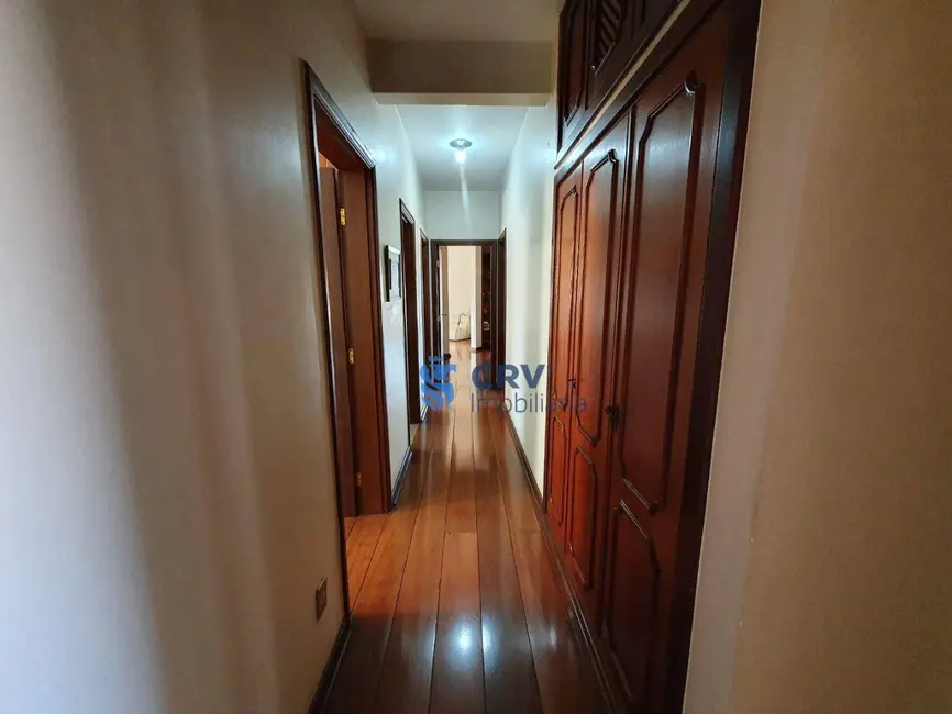 Apartamento com 5 quartos à venda, 350m2 em Centro, Londrina - PR - imagem 8 Foto 8 de Apartamento com 5 quartos à venda, 350m2 em Centro, Londrina - PR