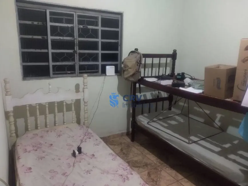 Chácara com 3 quartos à venda, 3300m2 em Cambe - PR - imagem 8 Foto 8 de Chácara com 3 quartos à venda, 3300m2 em Cambe - PR