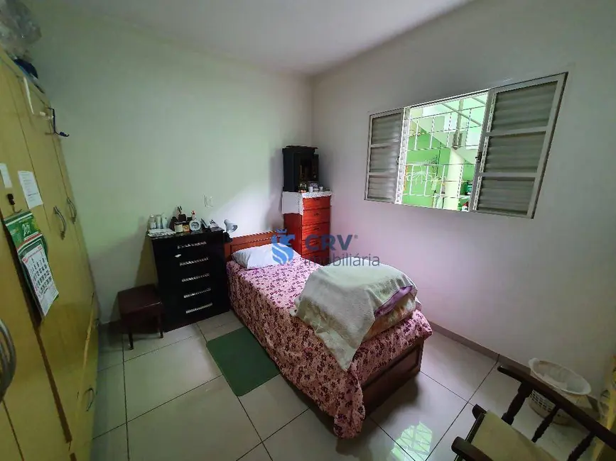 Foto 3 de Casa de Condomínio com 4 quartos à venda, 260m2 em Parque Jamaica, Londrina - PR