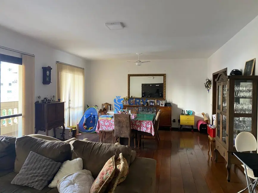 Apartamento com 4 quartos à venda, 399m2 em Centro, Londrina - PR - imagem 4 Foto 4 de Apartamento com 4 quartos à venda, 399m2 em Centro, Londrina - PR