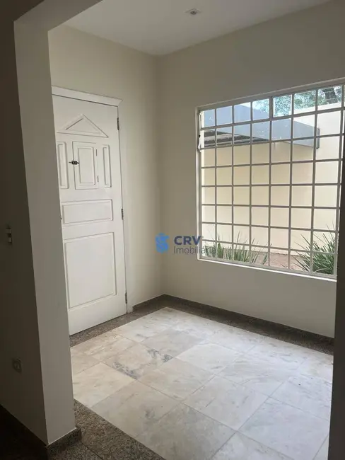 Foto 2 de Casa com 3 quartos à venda, 500m2 em Colonial, Londrina - PR