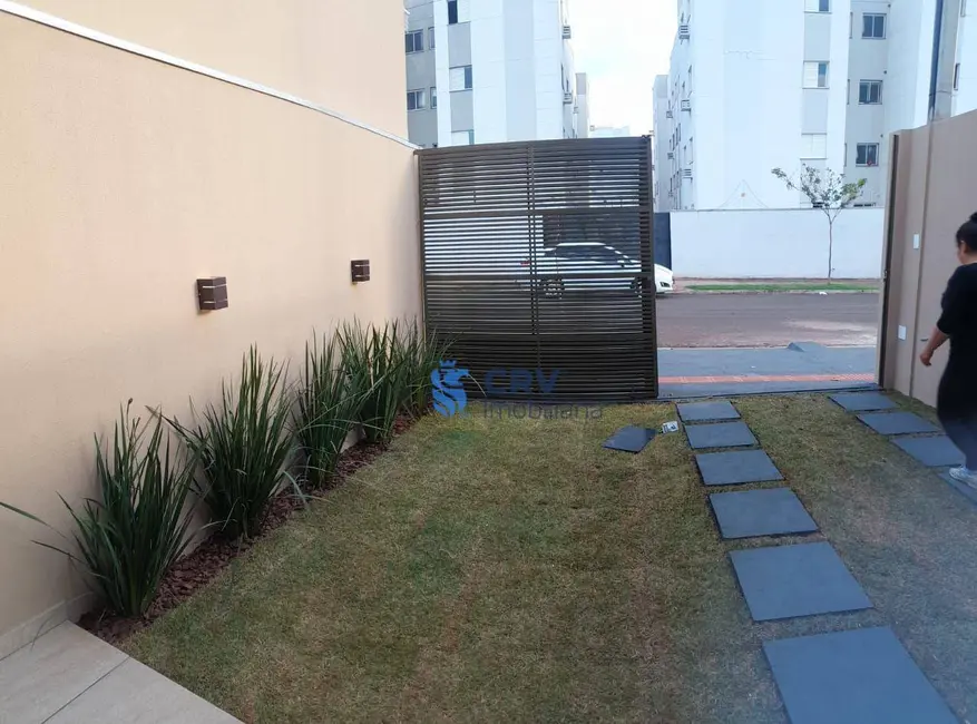 Casa com 3 quartos à venda, 125m2 em Conjunto Vivi Xavier, Londrina - PR - imagem 3 Foto 3 de Casa com 3 quartos à venda, 125m2 em Conjunto Vivi Xavier, Londrina - PR