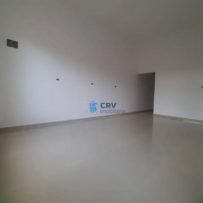 Casa com 3 quartos à venda, 150m2 em Santiago, Londrina - PR - imagem 4 Foto 4 de Casa com 3 quartos à venda, 150m2 em Santiago, Londrina - PR