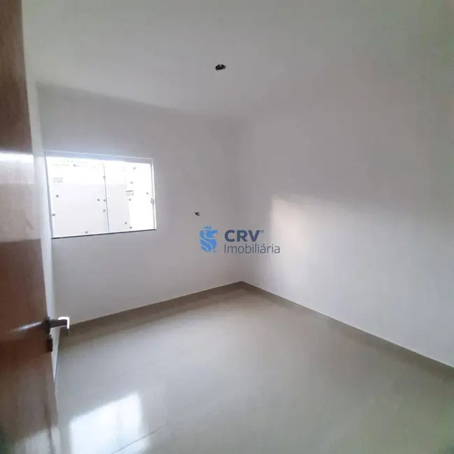 Casa com 3 quartos à venda, 150m2 em Santiago, Londrina - PR - imagem 8 Foto 8 de Casa com 3 quartos à venda, 150m2 em Santiago, Londrina - PR