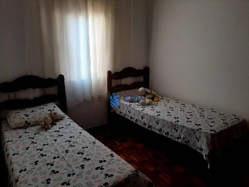 Sobrado com 3 quartos à venda, 200m2 em Jardim Tókio, Londrina - PR - imagem 7 Foto 7 de Sobrado com 3 quartos à venda, 200m2 em Jardim Tókio, Londrina - PR