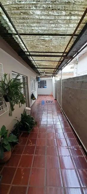 Casa com 5 quartos à venda, 300m2 em Londrina - PR - imagem 5 Foto 5 de Casa com 5 quartos à venda, 300m2 em Londrina - PR