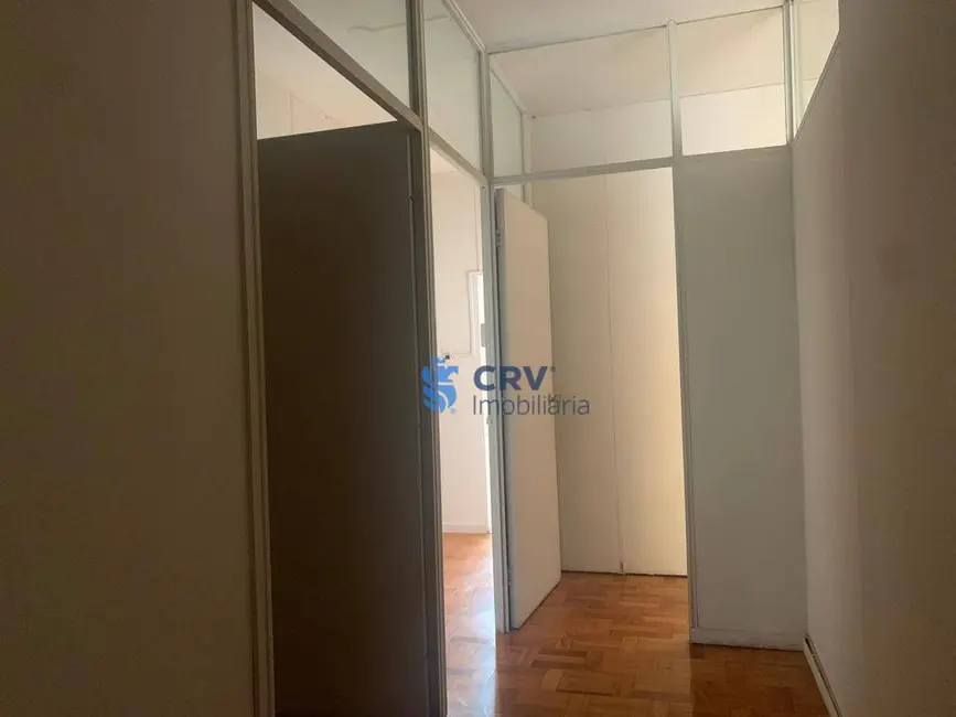 Sala Comercial à venda e para alugar, 84m2 em Centro, Londrina - PR - imagem 5 Foto 5 de Sala Comercial à venda e para alugar, 84m2 em Centro, Londrina - PR
