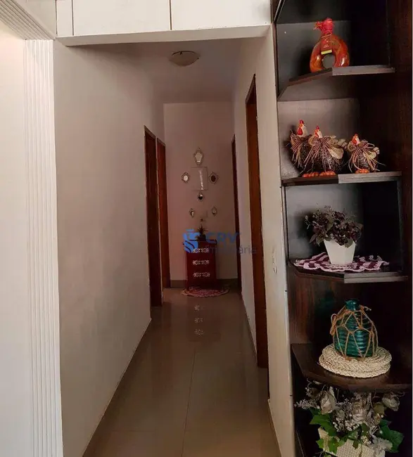 Foto 9 de Casa com 3 quartos à venda, 250m2 em Jardim Tókio, Londrina - PR