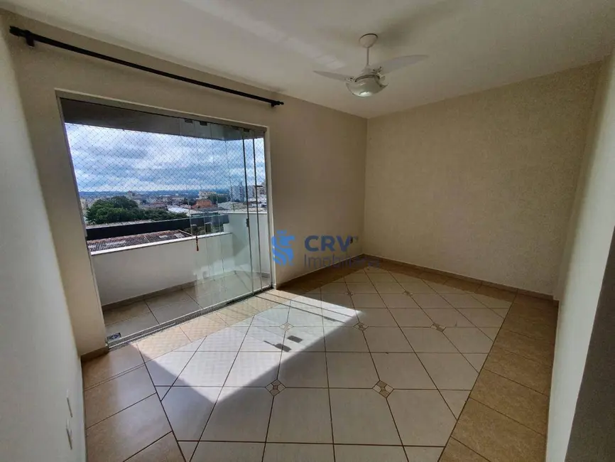 Apartamento com 3 quartos à venda, 130m2 em Vila Ernest, Londrina - PR - imagem 3 Foto 3 de Apartamento com 3 quartos à venda, 130m2 em Vila Ernest, Londrina - PR