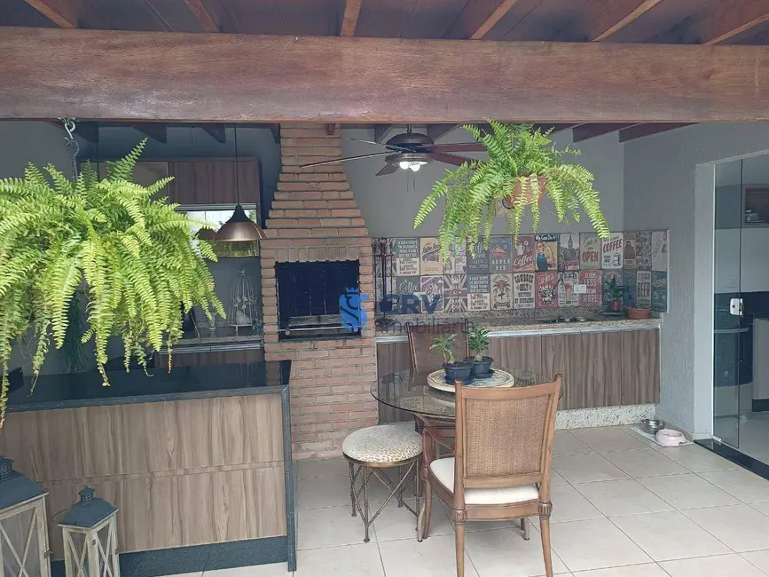 Foto 4 de Casa com 3 quartos à venda, 214m2 em Esperança, Londrina - PR