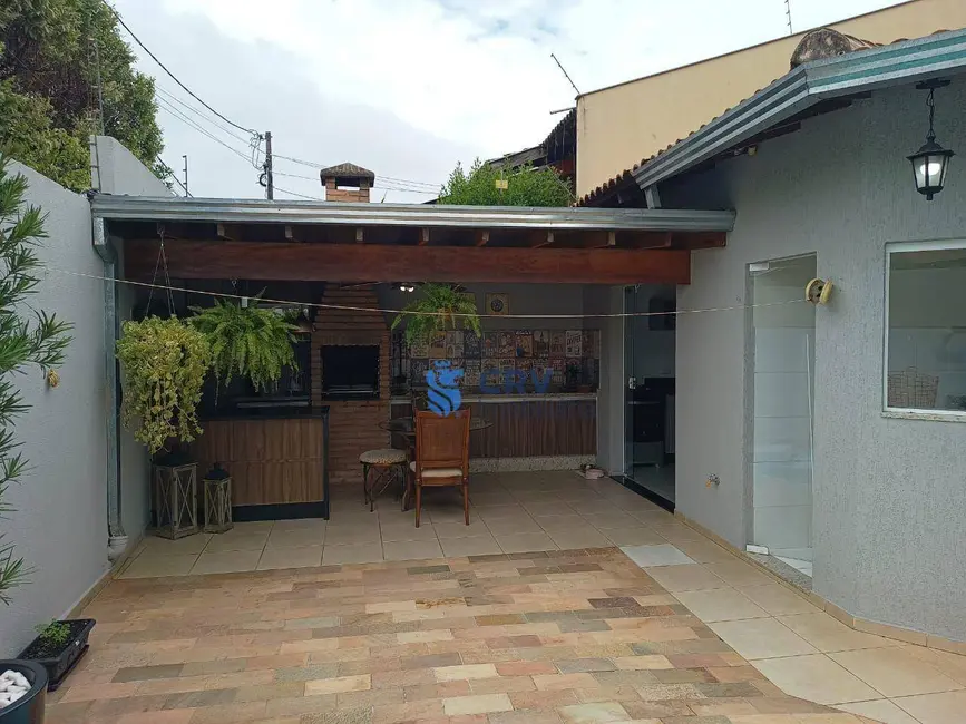 Foto 3 de Casa com 3 quartos à venda, 214m2 em Esperança, Londrina - PR