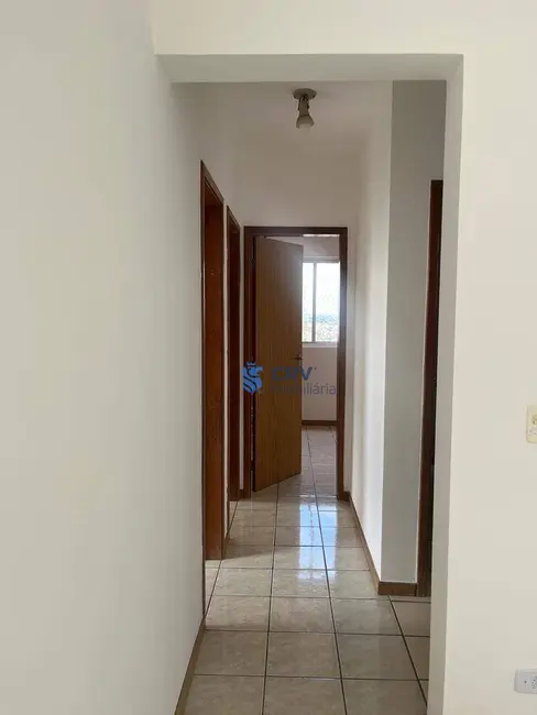 Apartamento com 3 quartos à venda, 100m2 em San Remo, Londrina - PR - imagem 8 Foto 8 de Apartamento com 3 quartos à venda, 100m2 em San Remo, Londrina - PR