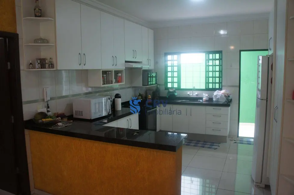 Casa com 5 quartos à venda, 360m2 em Esperança, Londrina - PR - imagem 6 Foto 6 de Casa com 5 quartos à venda, 360m2 em Esperança, Londrina - PR