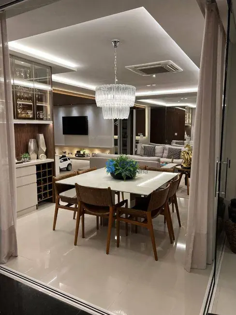 Apartamento com 3 quartos à venda, 391m2 em Santa Rosa, Londrina - PR - imagem 8 Foto 8 de Apartamento com 3 quartos à venda, 391m2 em Santa Rosa, Londrina - PR
