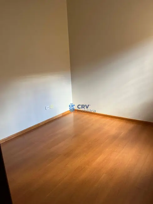 Casa com 3 quartos à venda, 275m2 em Jardim Brasília, Londrina - PR - imagem 8 Foto 8 de Casa com 3 quartos à venda, 275m2 em Jardim Brasília, Londrina - PR