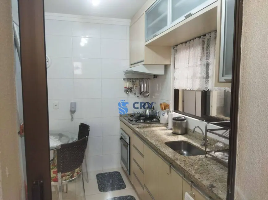 Foto 6 de Casa de Condomínio com 3 quartos à venda, 148m2 em Jardim Sabará, Londrina - PR