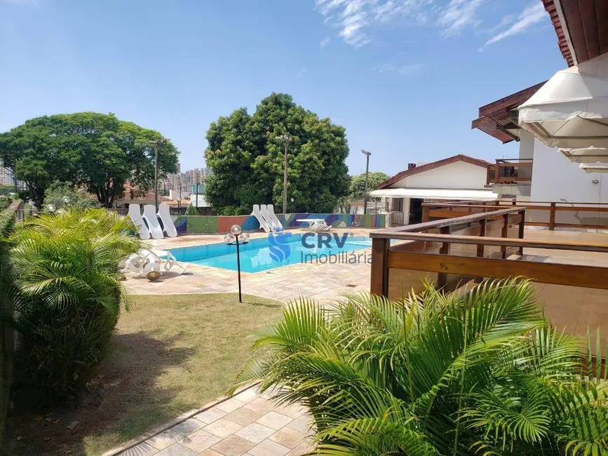 Casa com 7 quartos à venda, 2255m2 em Quebec, Londrina - PR - imagem 9 Foto 9 de Casa com 7 quartos à venda, 2255m2 em Quebec, Londrina - PR