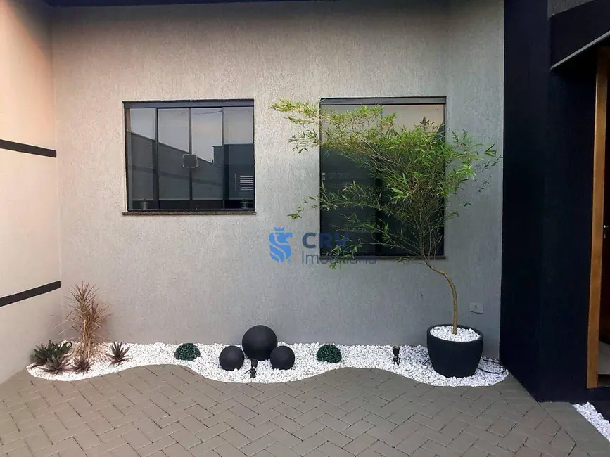 Foto 1 de Casa com 2 quartos à venda, 150m2 em Leonor, Londrina - PR