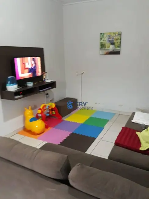 Casa com 3 quartos à venda, 250m2 em Vila Goes, Londrina - PR - imagem 1 Foto 1 de Casa com 3 quartos à venda, 250m2 em Vila Goes, Londrina - PR