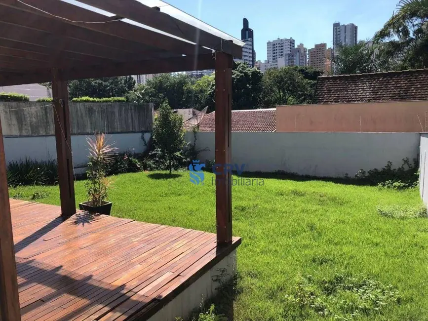 Casa com 3 quartos à venda, 360m2 em Quebec, Londrina - PR - imagem 3 Foto 3 de Casa com 3 quartos à venda, 360m2 em Quebec, Londrina - PR