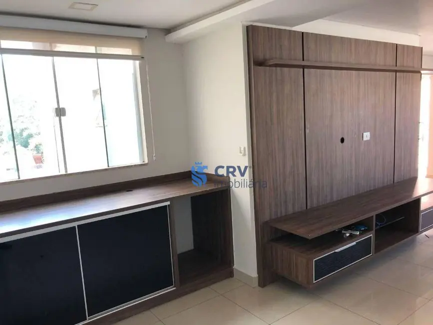 Casa com 3 quartos à venda, 360m2 em Quebec, Londrina - PR - imagem 8 Foto 8 de Casa com 3 quartos à venda, 360m2 em Quebec, Londrina - PR