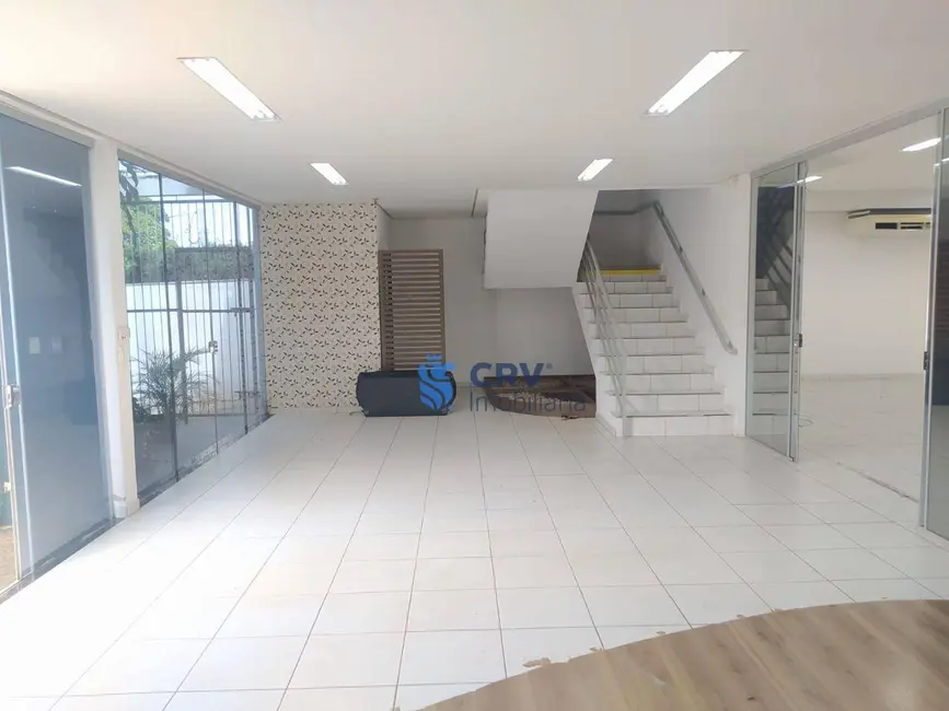 Foto 3 de Sala Comercial para alugar, 802m2 em Jardim Presidente, Londrina - PR
