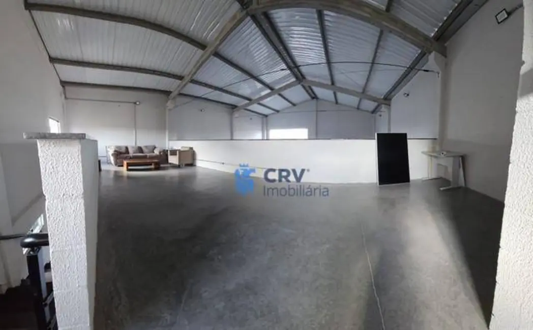 Armazém / Galpão à venda e para alugar, 250m2 em Jardim Alah, Londrina - PR - imagem 8 Foto 8 de Armazém / Galpão à venda e para alugar, 250m2 em Jardim Alah, Londrina - PR