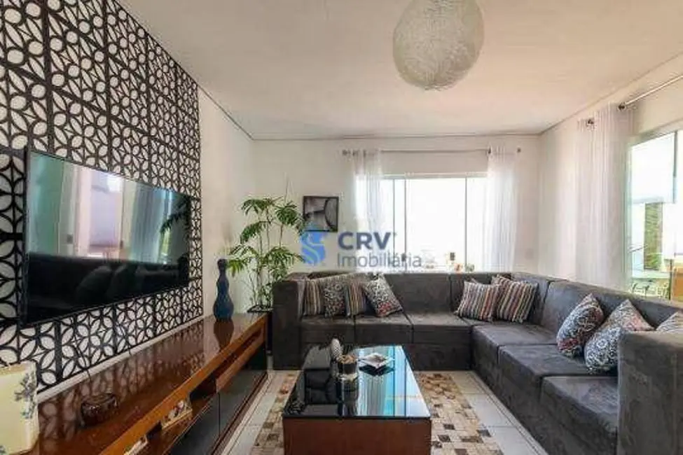 Casa com 4 quartos à venda, 563m2 em Granville Parque Residencial, Londrina - PR - imagem 3 Foto 3 de Casa com 4 quartos à venda, 563m2 em Granville Parque Residencial, Londrina - PR