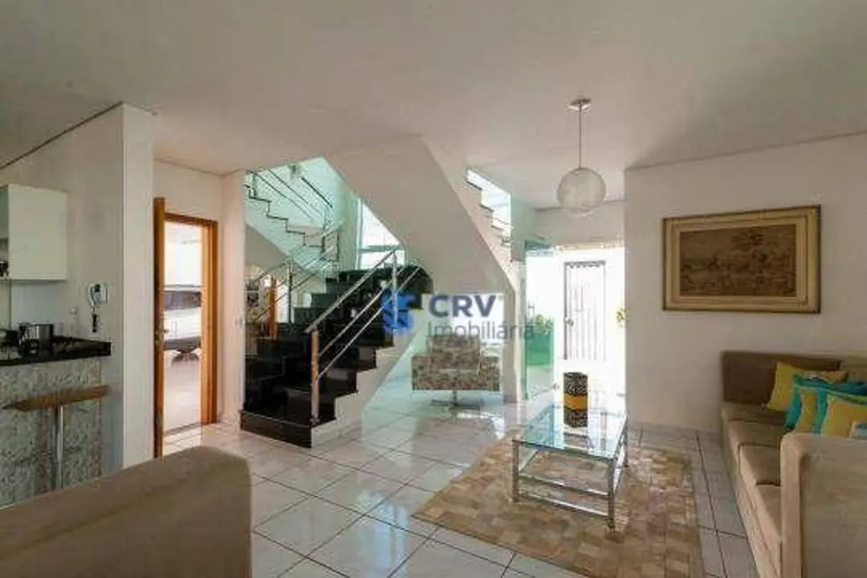 Casa com 4 quartos à venda, 563m2 em Granville Parque Residencial, Londrina - PR - imagem 4 Foto 4 de Casa com 4 quartos à venda, 563m2 em Granville Parque Residencial, Londrina - PR