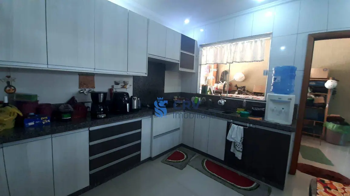 Foto 5 de Casa de Condomínio com 5 quartos à venda, 300m2 em Parque Jamaica, Londrina - PR