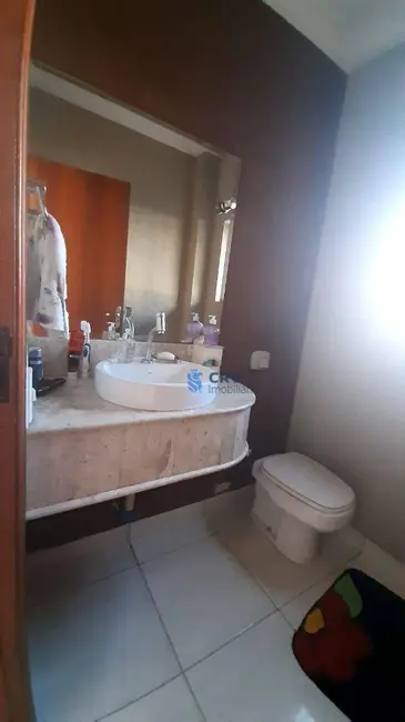 Foto 6 de Casa de Condomínio com 5 quartos à venda, 300m2 em Parque Jamaica, Londrina - PR