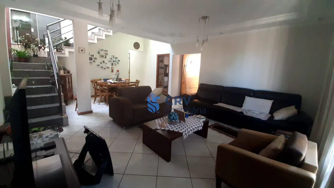 Foto 2 de Casa de Condomínio com 5 quartos à venda, 300m2 em Parque Jamaica, Londrina - PR