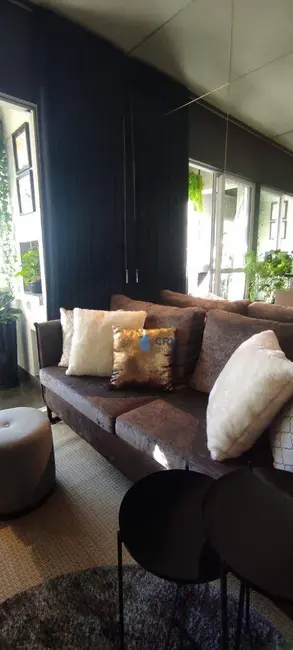 Foto 6 de Apartamento com 2 quartos à venda, 84m2 em Londrina - PR