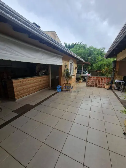 Foto 4 de Casa com 4 quartos à venda, 360m2 em Andrade, Londrina - PR