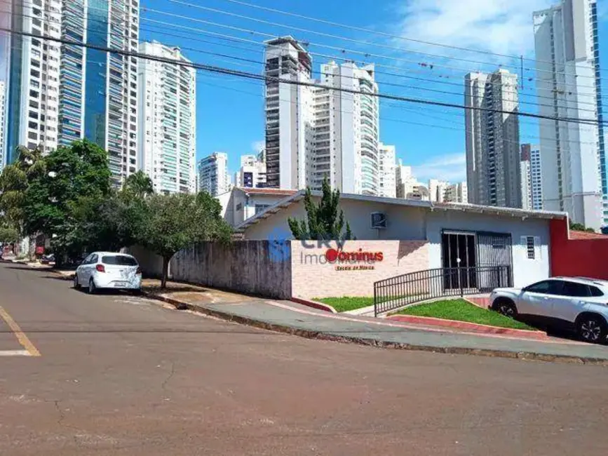 Foto 2 de Casa à venda, 326m2 em Santa Rosa, Londrina - PR