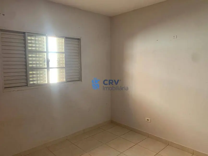 Casa com 3 quartos à venda, 180m2 em Jardim Santo André, Londrina - PR - imagem 6 Foto 6 de Casa com 3 quartos à venda, 180m2 em Jardim Santo André, Londrina - PR