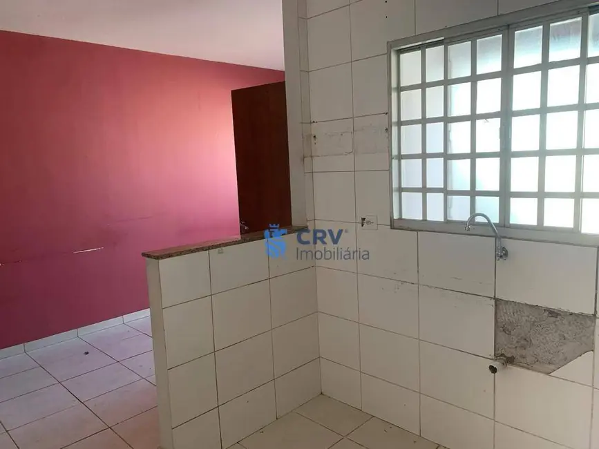 Casa com 3 quartos à venda, 180m2 em Jardim Santo André, Londrina - PR - imagem 4 Foto 4 de Casa com 3 quartos à venda, 180m2 em Jardim Santo André, Londrina - PR