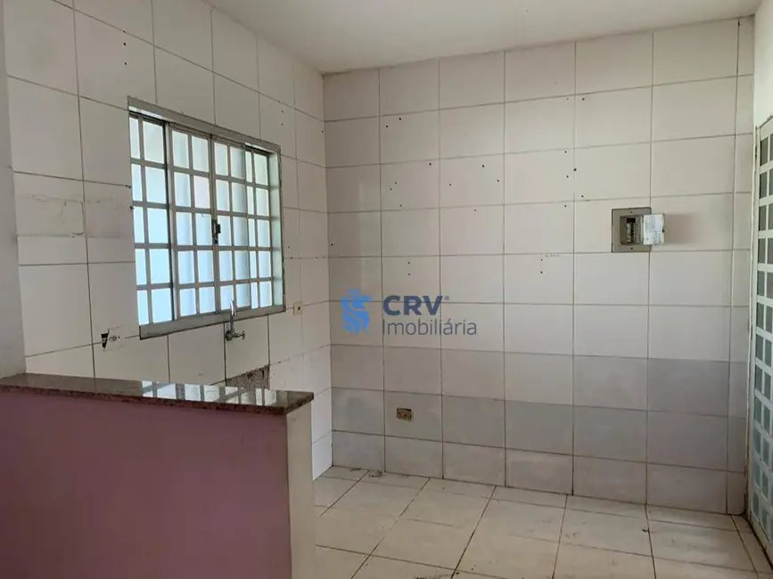 Casa com 3 quartos à venda, 180m2 em Jardim Santo André, Londrina - PR - imagem 3 Foto 3 de Casa com 3 quartos à venda, 180m2 em Jardim Santo André, Londrina - PR