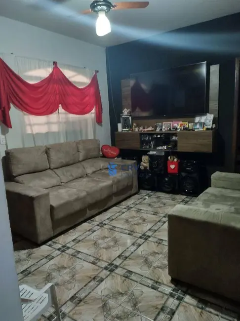 Casa com 3 quartos à venda, 300m2 em Londrina - PR - imagem 6 Foto 6 de Casa com 3 quartos à venda, 300m2 em Londrina - PR