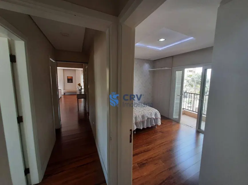 Apartamento com 3 quartos à venda, 210m2 em Centro, Londrina - PR - imagem 9 Foto 9 de Apartamento com 3 quartos à venda, 210m2 em Centro, Londrina - PR