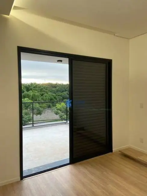 Foto 2 de Casa de Condomínio com 3 quartos à venda, 250m2 em Conjunto Habitacional Alexandre Urbanas, Londrina - PR