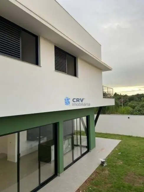 Casa de Condomínio com 3 quartos à venda, 250m2 em Conjunto Habitacional Alexandre Urbanas, Londrina - PR - imagem 5 Foto 5 de Casa de Condomínio com 3 quartos à venda, 250m2 em Conjunto Habitacional Alexandre Urbanas, Londrina - PR