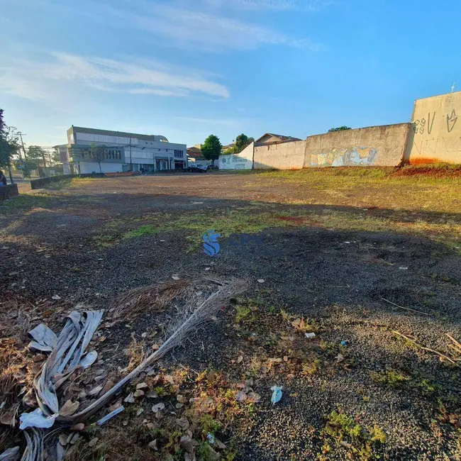 Foto 2 de Terreno / Lote à venda, 1620m2 em Vila Siam, Londrina - PR
