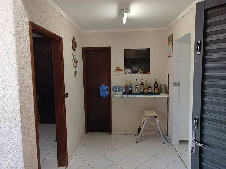 Foto 4 de Casa com 4 quartos à venda, 305m2 em Lima Azevedo, Londrina - PR
