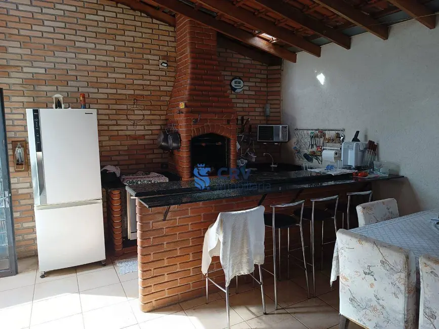 Foto 6 de Casa com 4 quartos à venda, 305m2 em Lima Azevedo, Londrina - PR